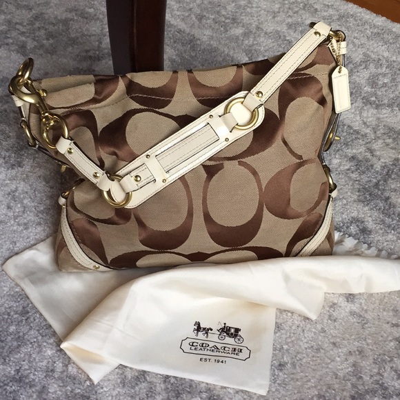 Coach Carly Slim Tan Signature Hobo Bag - Picture 1 of 8
